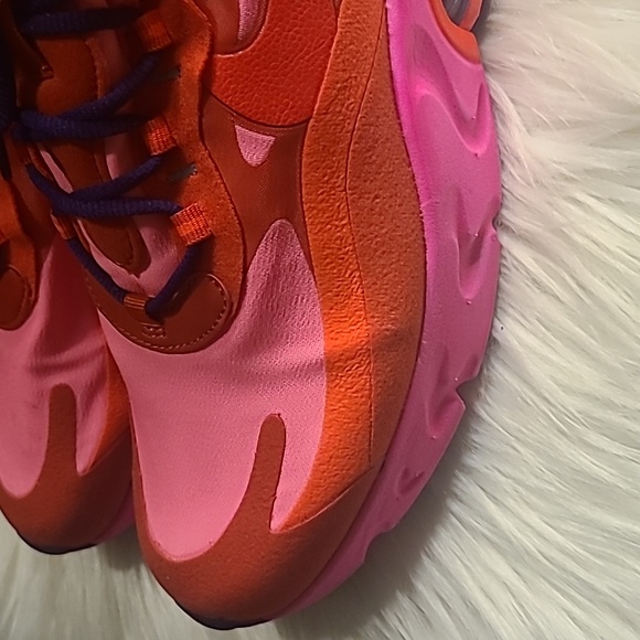 Nike Pink and Orange Sneakers Lightweight Performance - Picture 4 of 16